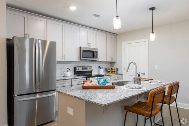 2BR, 2BA - 1710SF - Kitchen