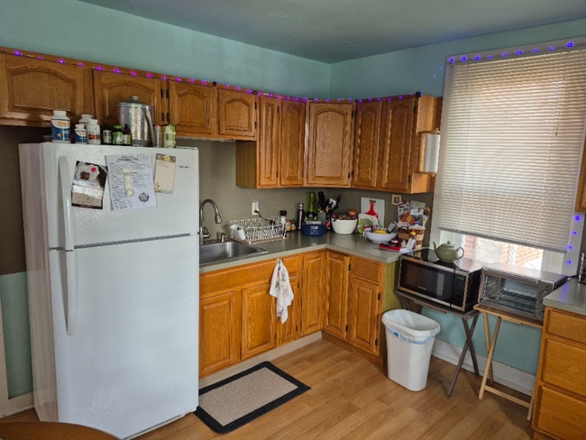 417 W Walnut St