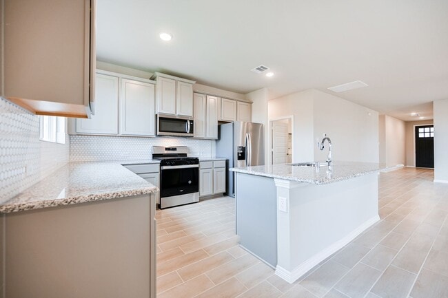 Building Photo - Brand new, contemporary 1-story home. FRID...