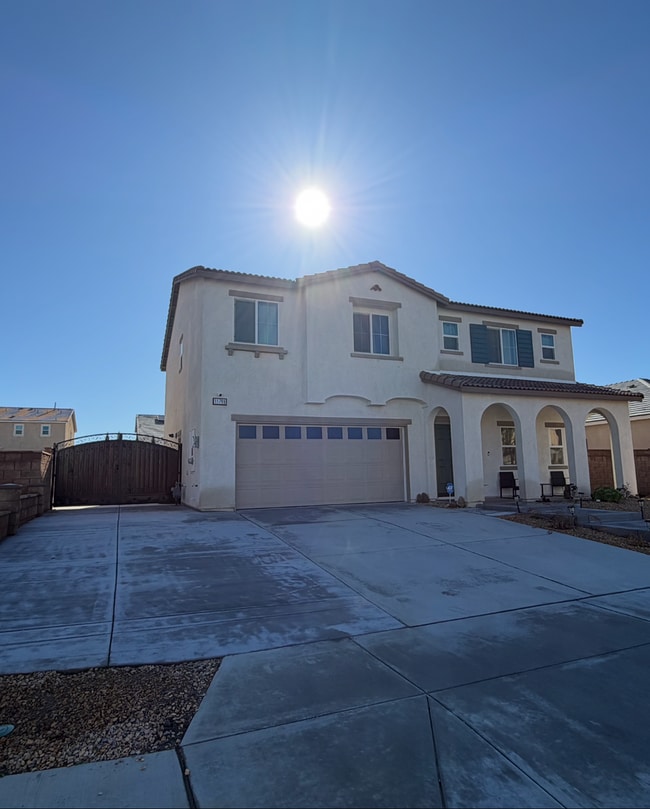 Photo - New Victorville 5 Bedroom + 3 Bathroom!