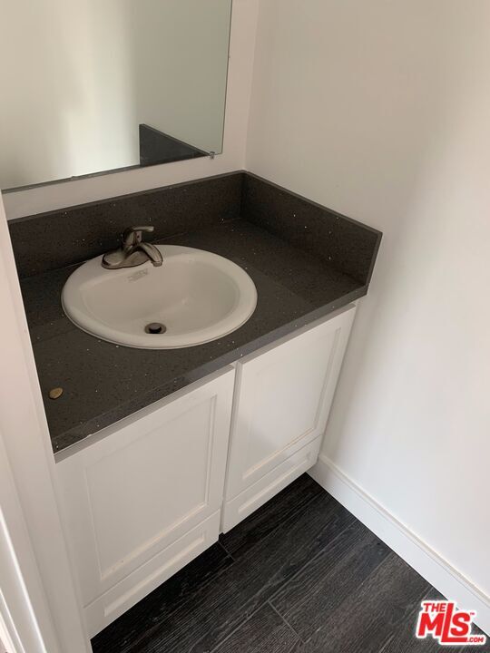 Photo - 2509 1/2 Cincinnati St