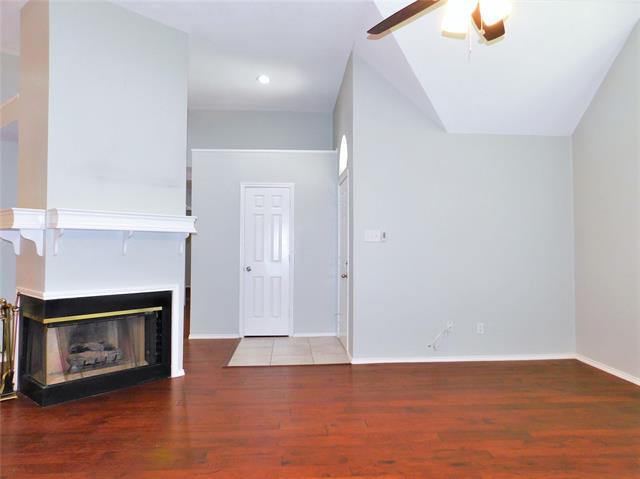 Photo - 1539 Pickwick Ln