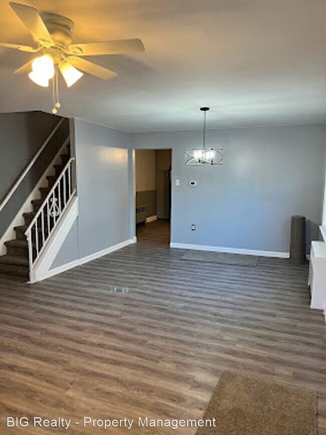 Photo - 3 br, 1 bath House - 1305 W James St