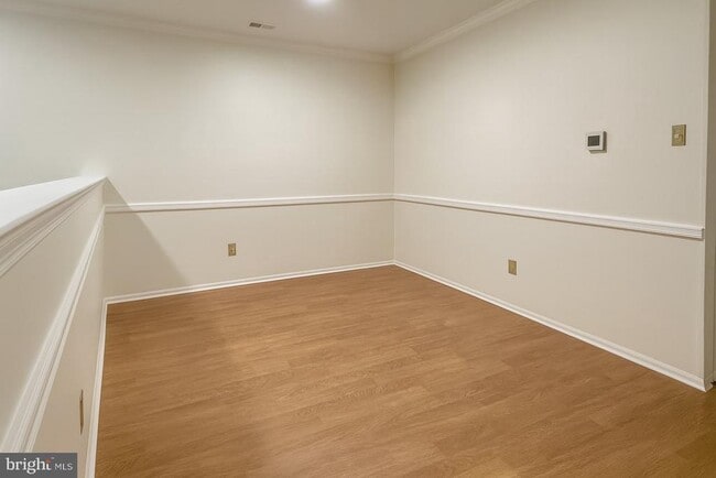 Photo - 329 Gwynedd Ct