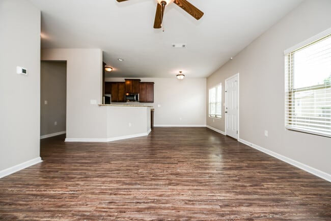 Photo - 429 Concord Terrace