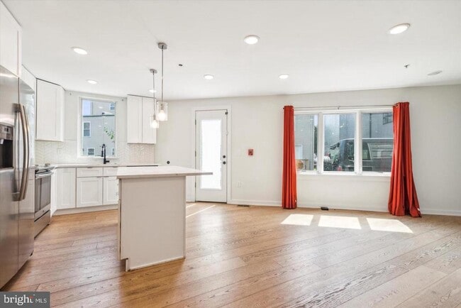 Photo - 1716 Cambridge St Unit 2