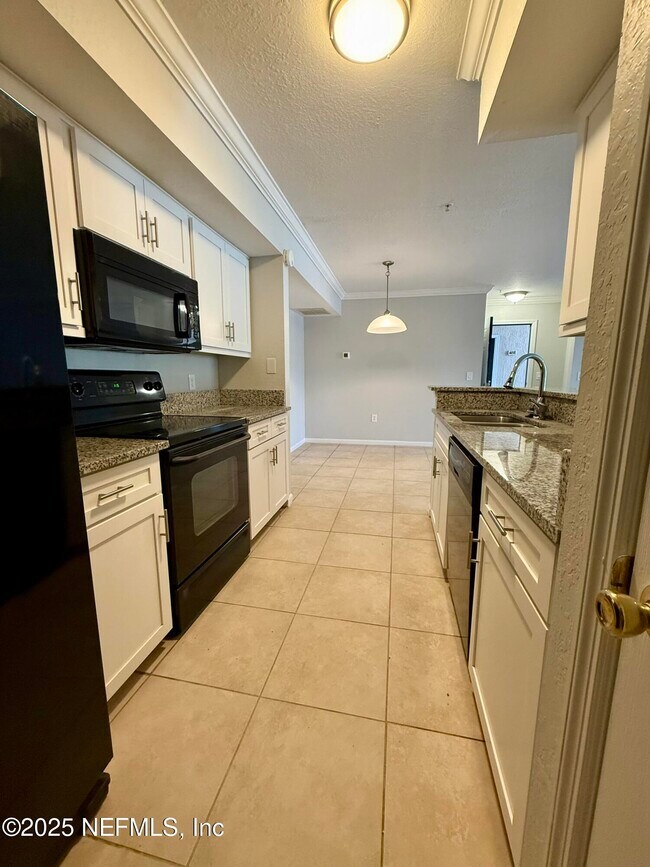 Photo - 800 Boardwalk Dr Unidad 613