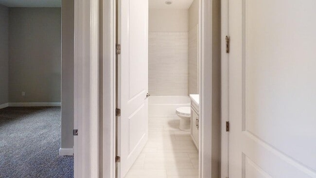 Photo - 3 bedroom Loren Cove Unit with Access to Addison Village Amenities!!