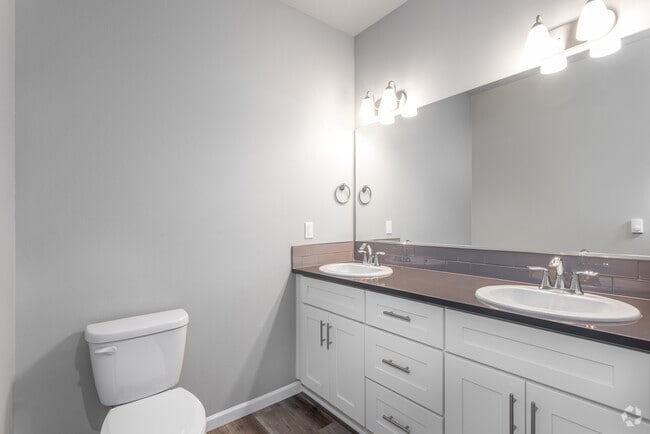 2BR, 2BA - 1,335SF