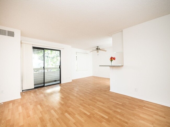 Photo - 5315 Harmony Ave