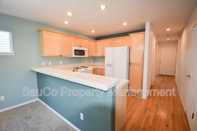 Photo - 16933 NW Arizona Dr