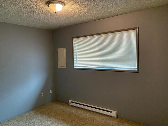 Photo - 4323 N Commercial Ave Unit 4323