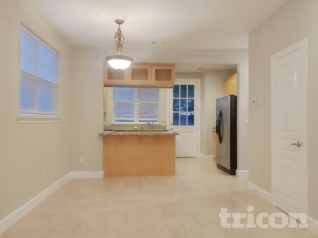 Photo - 2280 South Dr