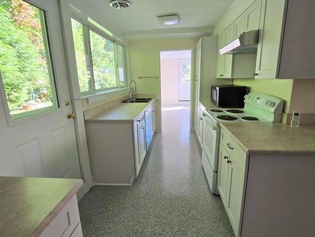 Photo - 106 Bayberry Rd