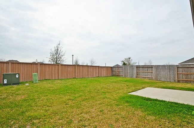 Photo - 5327 Stonegate Dr
