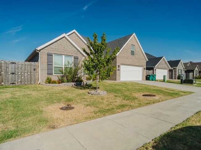 460 Poplar Rd