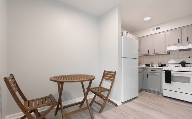 Carpenter Apartments