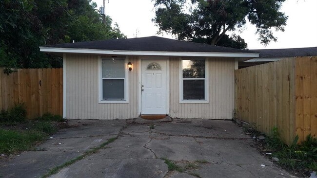 Photo - 5603 Northridge Dr House