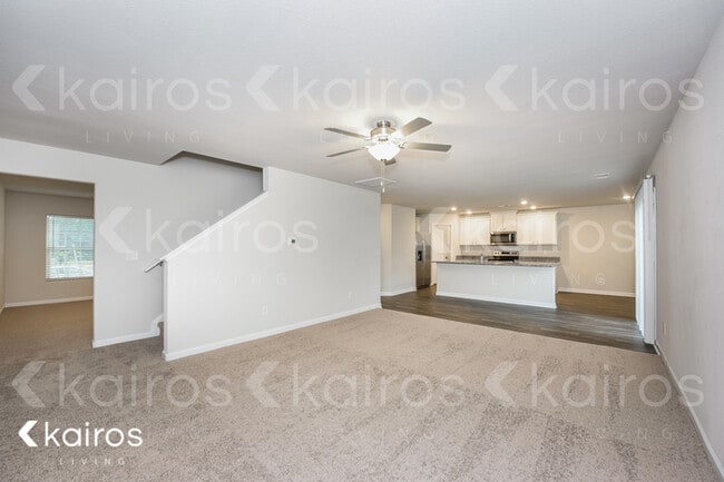 Photo - 607 Wild Tulip Ct