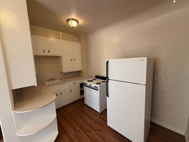 Photo - 625 N 8th #A