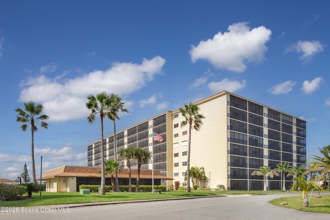 Building Photo - 500 Palm Springs Blvd Unit 407