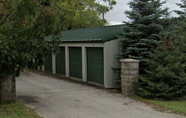 Building Photo - 907 S State St