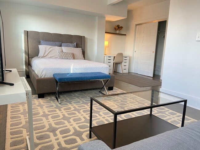 Photo - 4902 9th St NW Unidad Petworth House