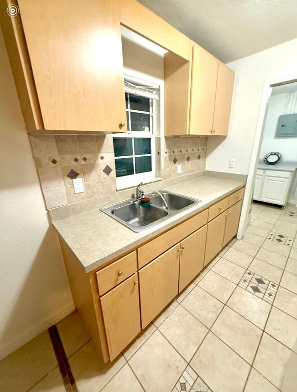 Photo - 1030 Scott St