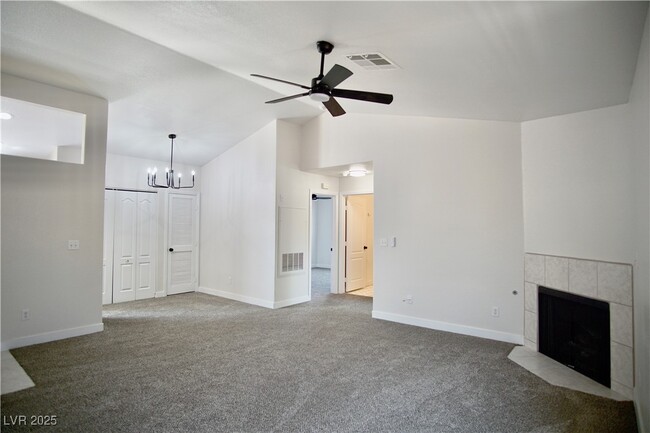 Building Photo - 733 Anne Ln Unit 66F Rental
