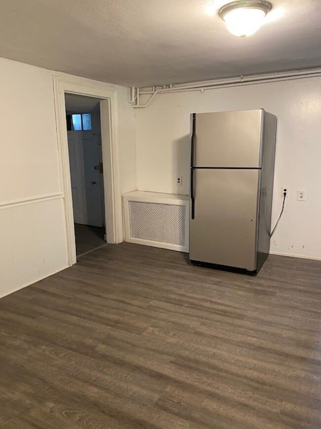Photo - 23 Depeyster St Unit B