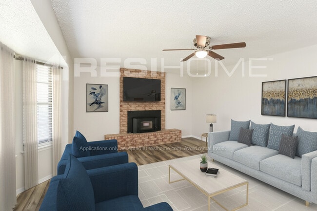 Photo - 504 N Avery Dr