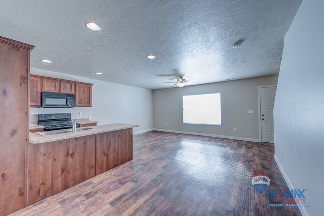 Photo - Overlook At Rosecrest