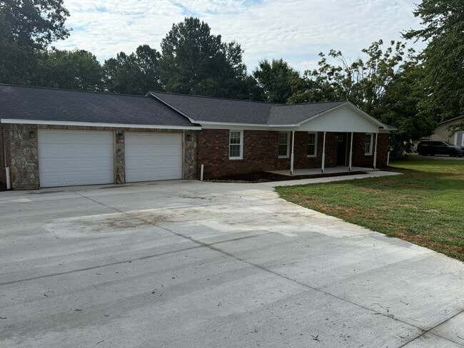 Building Photo - 1296 Buffalo Shoals Rd Rental