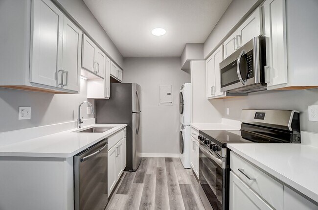 Chardon Place Apartments and Townhomes