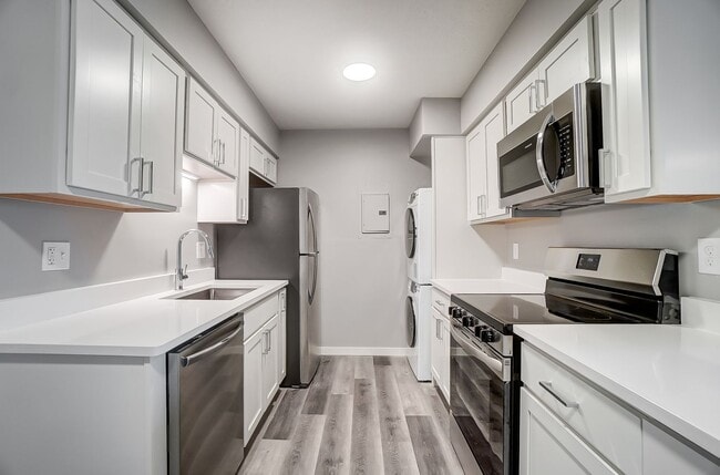 Photo - Chardon Place Apartments and Townhomes