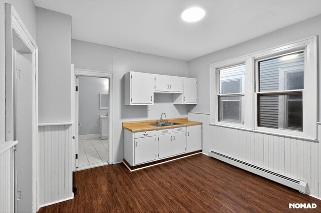 Photo - 235 Potomac Ave