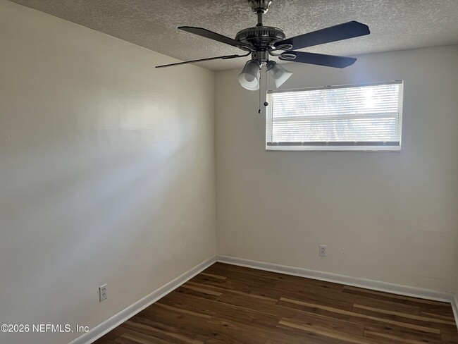 Building Photo - 276 Auriga Dr