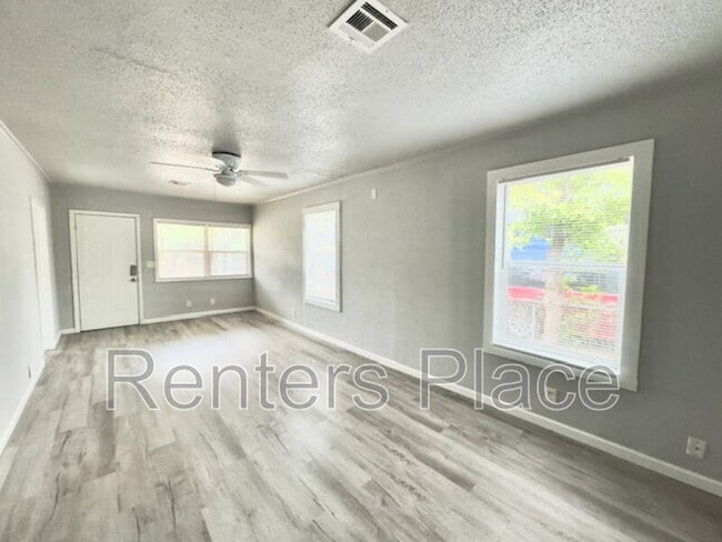 Photo - 4717 S 33rd W Ave