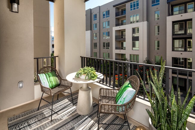 One Paseo Living