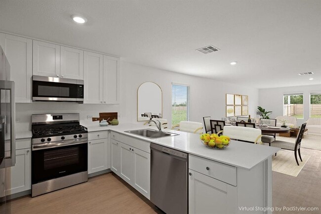 Building Photo - 213 Navidad River Dr