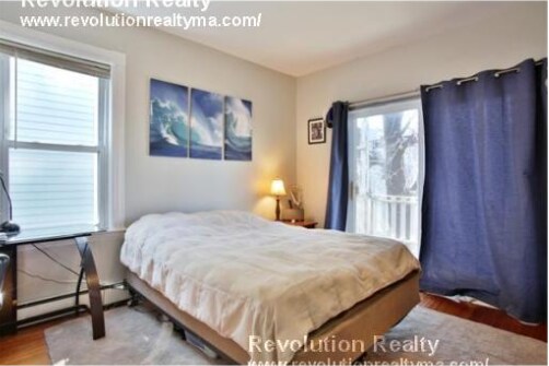 46 Middle St Unidad , #2,