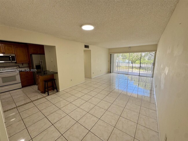 Photo - 9150 Fontainebleau Blvd Unit 205