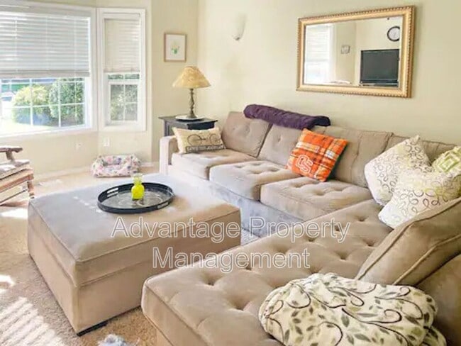 1622 SW Country Club Pl