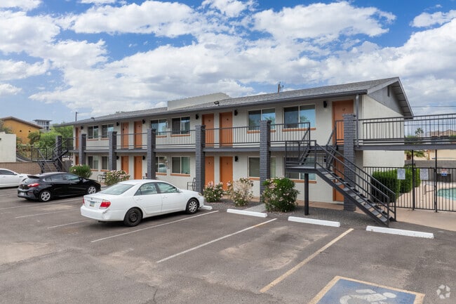 Photo - Spring Leaf Apartments