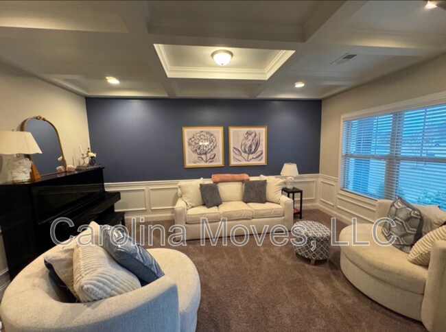 Photo - 121 Wild Hickory Cir
