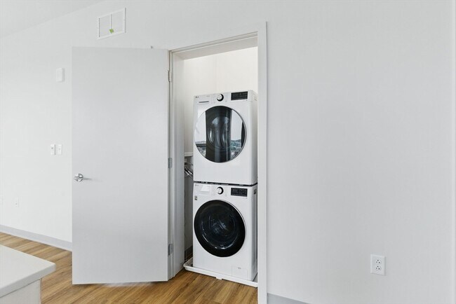 Photo - 1002 Tremont St Unit 1115
