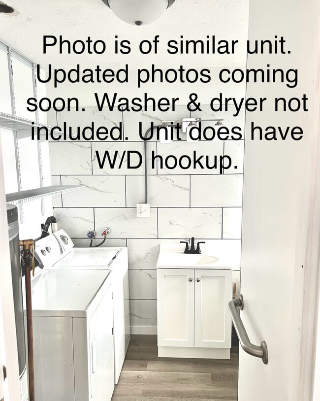 Bathroom with W/D hookup. Does not include washer or dryer. - 1971 Vaughn St Unit C