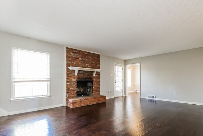 Photo - 1790 Malabar Dr