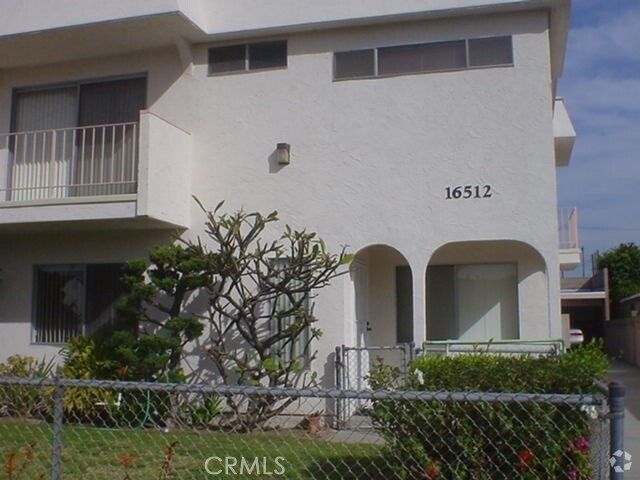 Building Photo - 16512 Brighton Ave Rental