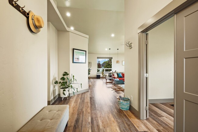 Photo - STUNNING 3bd/2ba Custom Home w/3 Car Garage on a Huge Lot!